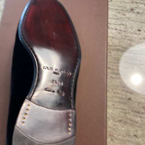 New Louis Vuitton Velvet Loafers. - Picture 8 of 8